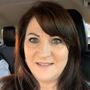 Meet your Posher, Deborah